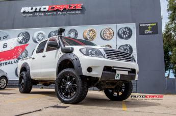 TOYOTA HILUX N70 4WD HOSTAGE MATTE BLACK